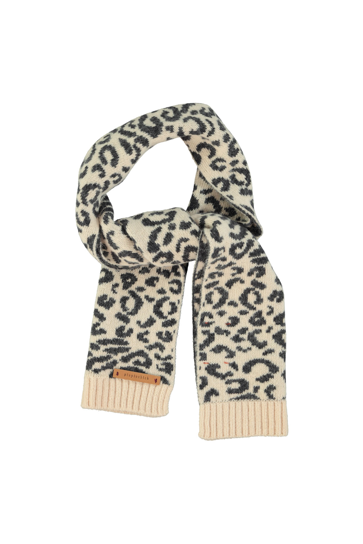 Knitted-scarf-_-Light-pink-w_-animal-print_piupiuchick.jpg